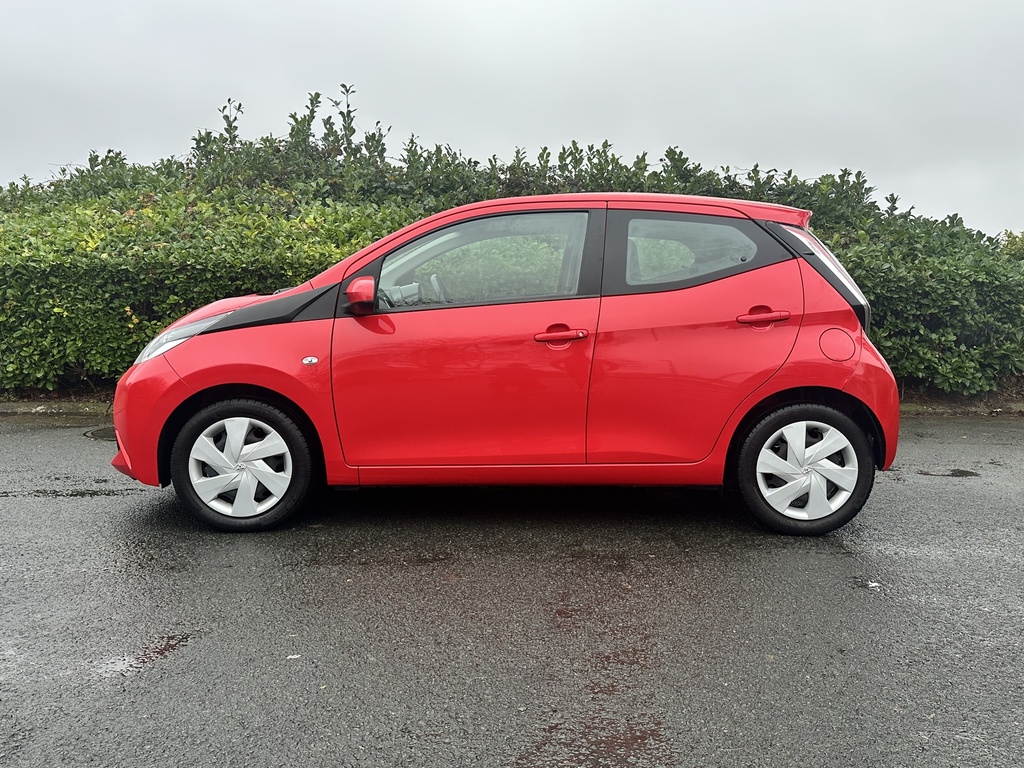 Toyota Aygo 1.0 2017 Essence 32000km Carnet d’entretien 