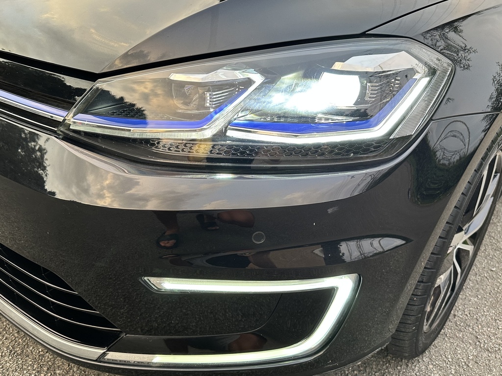 Volkswagen Golf E-Golf 100% Électrique 2018 Euro 6b full op