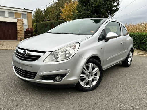 Opel Corsa D 1.2 Essence Euro 4 135000km Airco Carnet